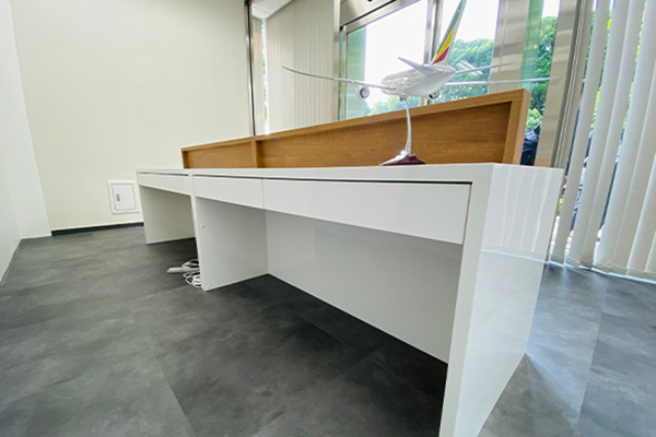 アジアンテイストで仕上げた、新規旅行代理開業工事