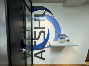 オフィスの受付デザインがビジネスを加速させる！来訪者と従業員に最高の第一印象を与える方法