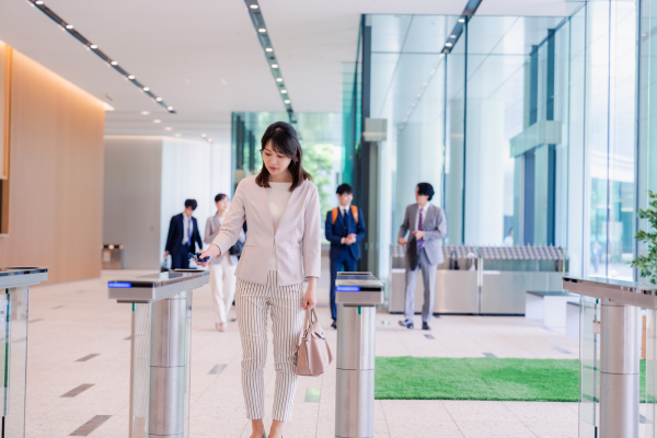 オフィス出社の価値とは？ハイブリッド時代に見直される“働く場所”の意味