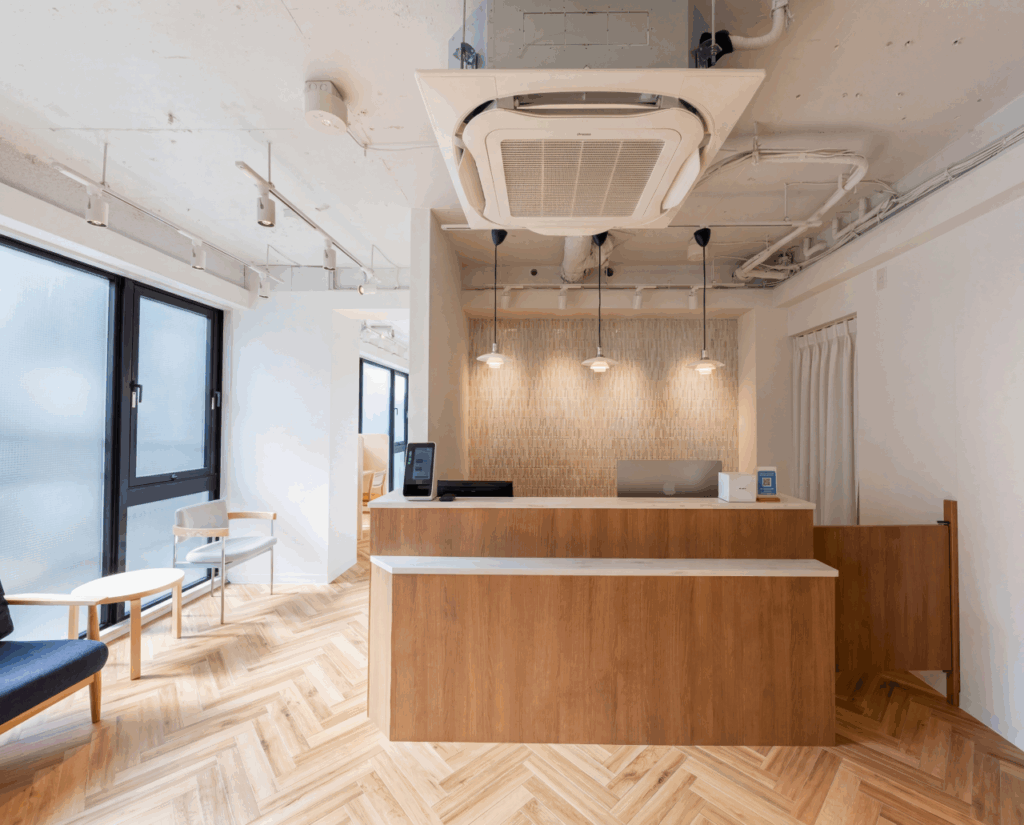 暖かいイメージでデザインをした診療内科