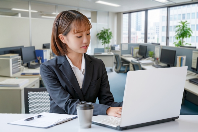 「仕事の集中力」を高めるオフィス環境の作り方｜生産性を向上させる空間設計の極意