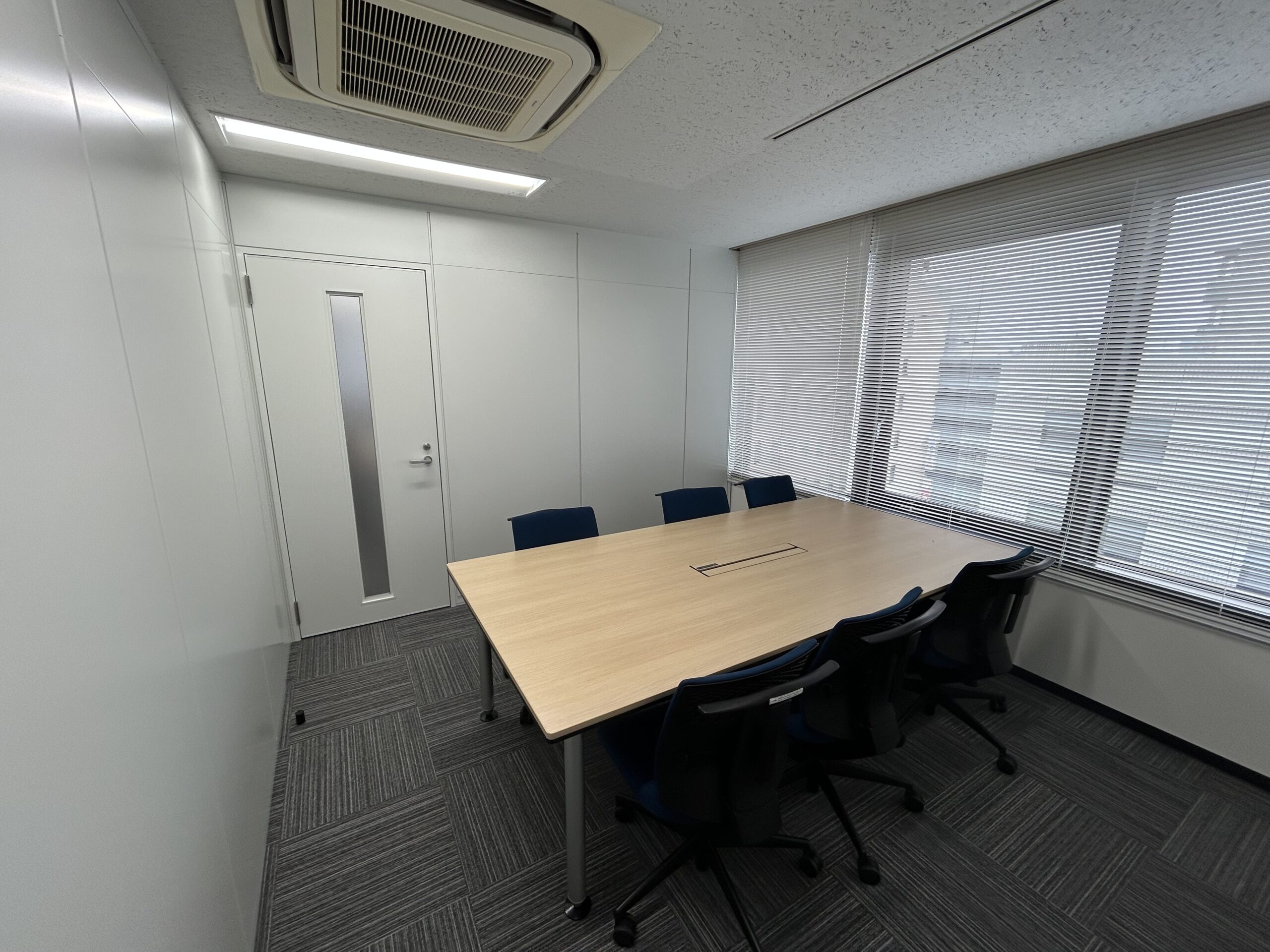 会議室をおしゃれにするデザインと内装施工の秘訣